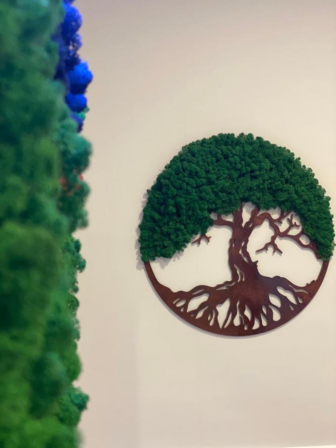 Moss Art Boutique